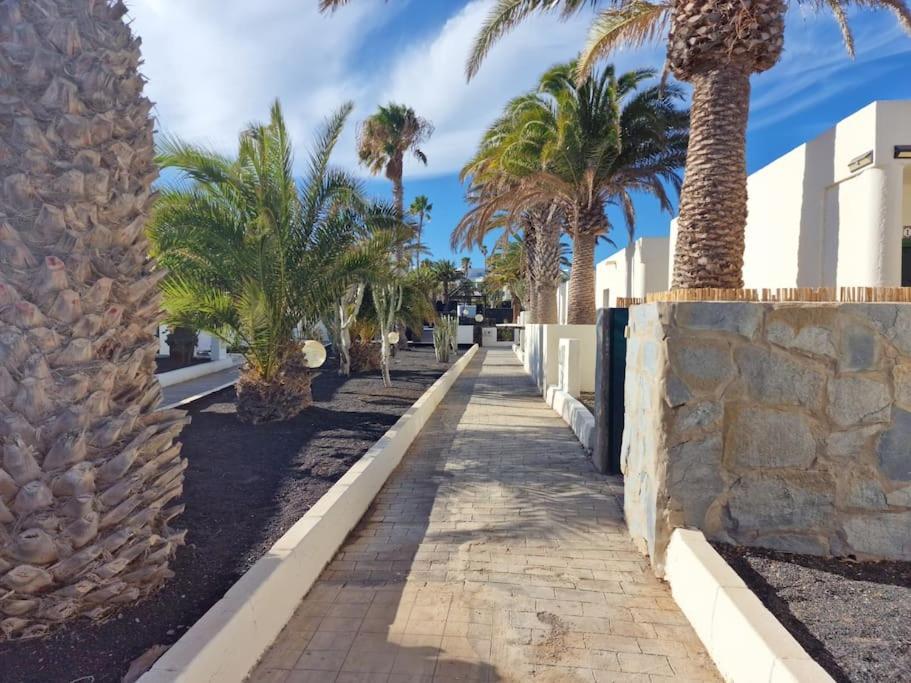 Rockbeach Bungalow Costa Teguise Ngoại thất bức ảnh